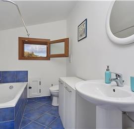 3 bedroom villa with pool, Scopello, sleeps 6